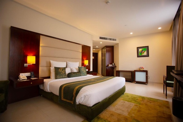 Nine Tree Luxury Hotel & Suites Lahore image 4